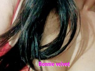Bonnie_velvet