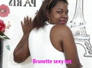 Brunette_sexy_hot