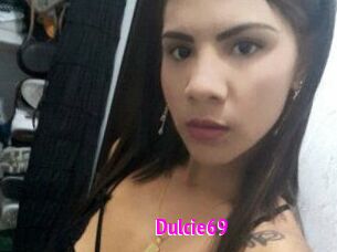 Dulcie_69