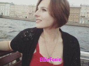 EllieFoxie