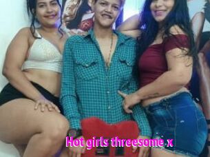 hot_girls_threesome_x Porn Loverz