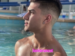 Junioruncut