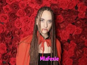 MiaFoxie Porn Loverz