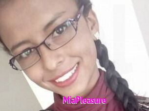 Mia_Pleasure