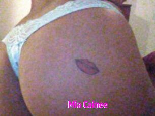 Mia_Cainee