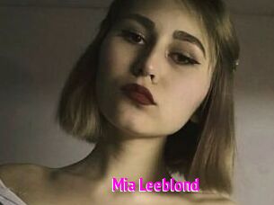 Mia_Leeblond