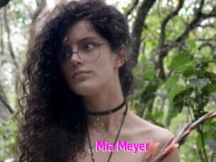 Mia_Meyer