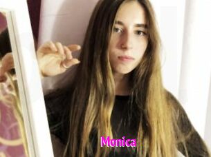 Monica_