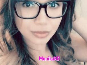 MonikaXO
