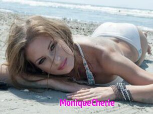 MoniqueCherie