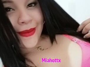 Miahottx