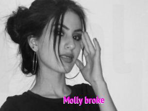 Molly_broke