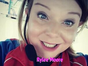Rylee_Moore