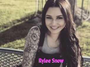 Rylee_Snow