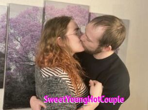 SweetYoungHotCouple
