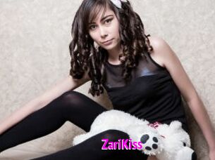 ZariKiss